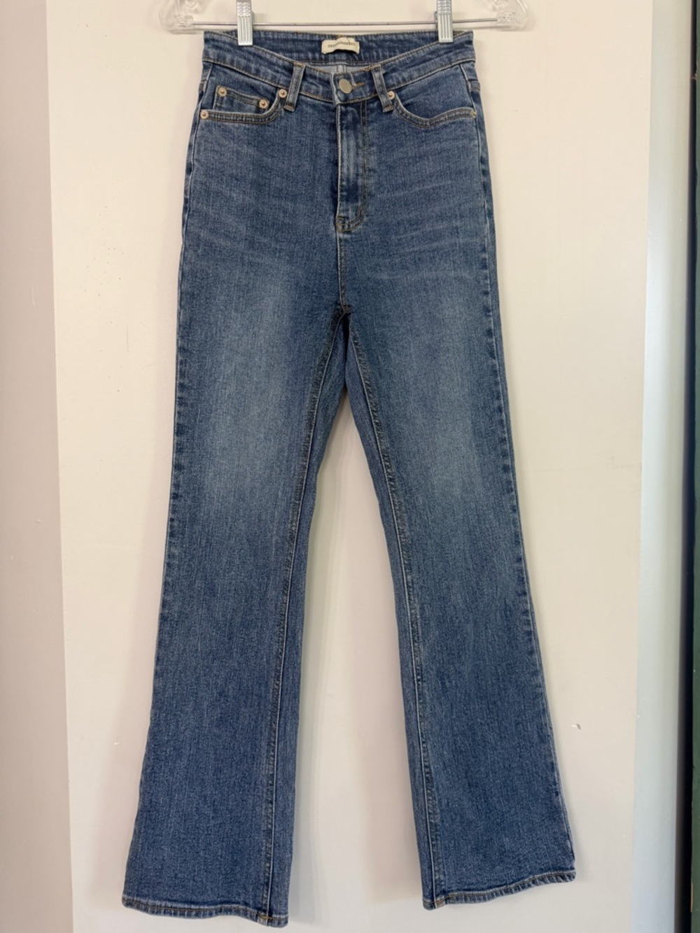 Omen by Ordinairement bootcut slight flare medium wash denim jeans Women’s Small